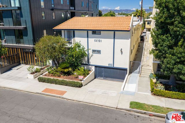 12731 Mitchell Avenue, Los Angeles, CA 90066