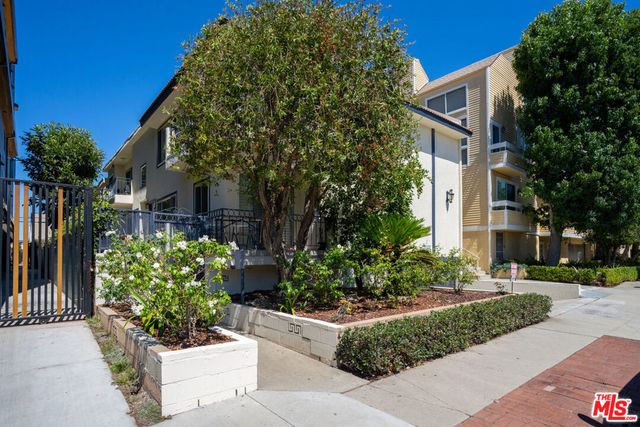 12731 Mitchell Avenue, Los Angeles, CA 90066