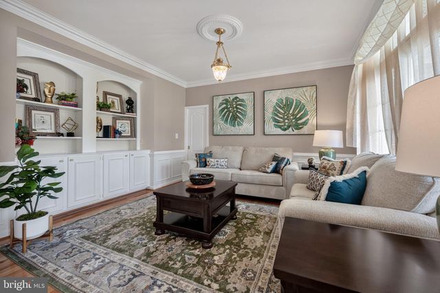 8825 STOLEN MOMENTS TER, Fairfax, VA 22031