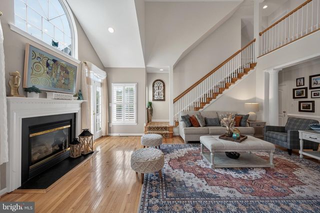 8825 STOLEN MOMENTS TER, Fairfax, VA 22031