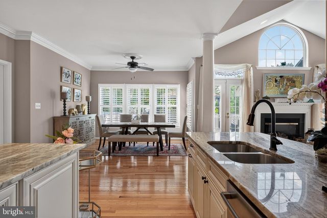 8825 STOLEN MOMENTS TER, Fairfax, VA 22031