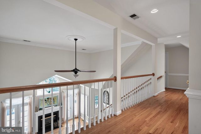 8825 STOLEN MOMENTS TER, Fairfax, VA 22031