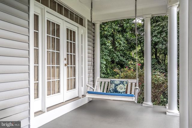 8825 STOLEN MOMENTS TER, Fairfax, VA 22031