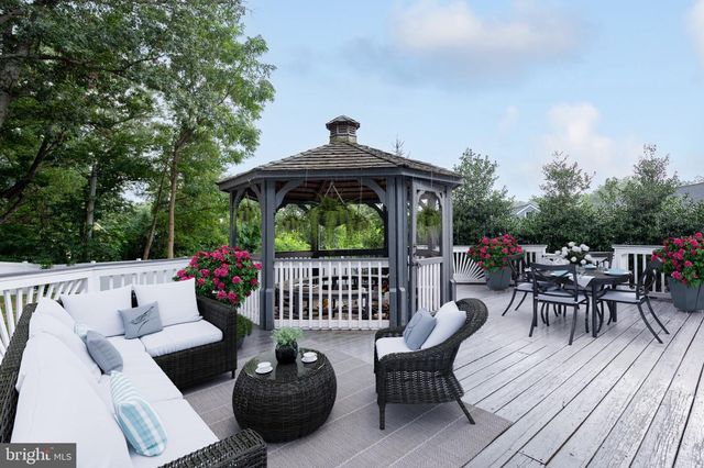 8825 STOLEN MOMENTS TER, Fairfax, VA 22031