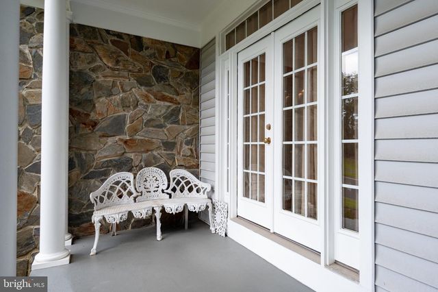 8825 STOLEN MOMENTS TER, Fairfax, VA 22031