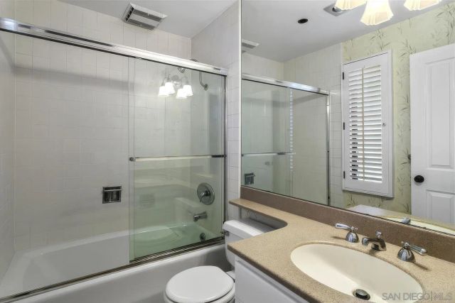 2130 Vallecitos 246, La Jolla, CA 92037