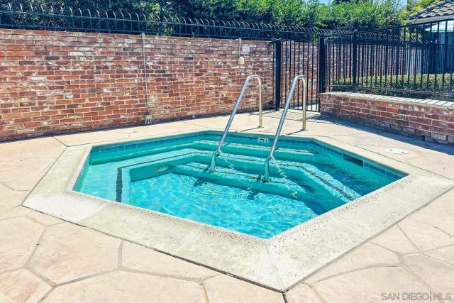 2130 Vallecitos 246, La Jolla, CA 92037