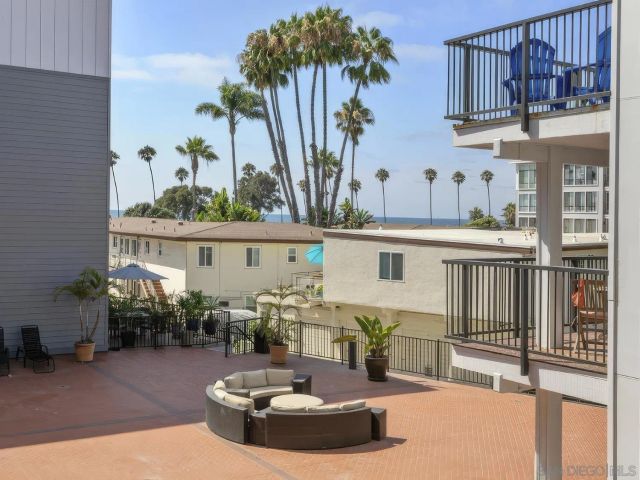 2130 Vallecitos 246, La Jolla, CA 92037