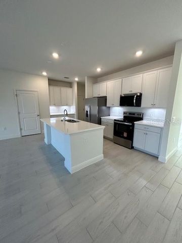 7352 DONAHUE STREET, Port Charlotte, FL 33981