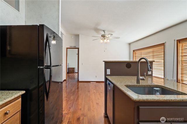 410 Parkwood Boulevard, Sequim, WA 98382