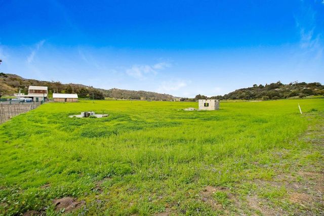 16757 Old Guejito Grade Road, Escondido, CA 92027