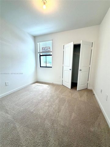 359 NE 16th St, Florida City, FL 33034