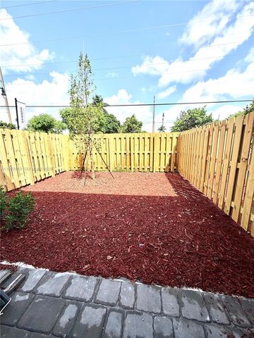 359 NE 16th St, Florida City, FL 33034