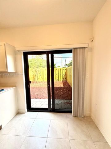 359 NE 16th St, Florida City, FL 33034