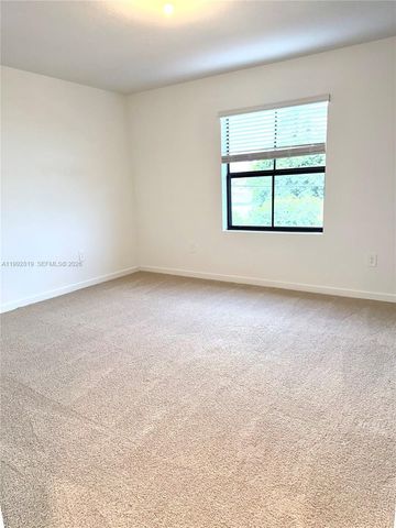 359 NE 16th St, Florida City, FL 33034