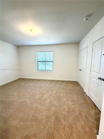 359 NE 16th St, Florida City, FL 33034