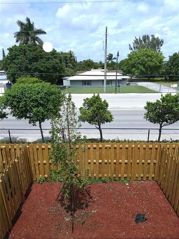 359 NE 16th St, Florida City, FL 33034