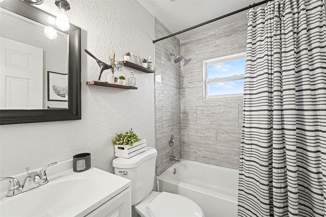 4542 19TH AVENUE S, St Petersburg, FL 33711