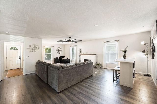 4542 19TH AVENUE S, St Petersburg, FL 33711