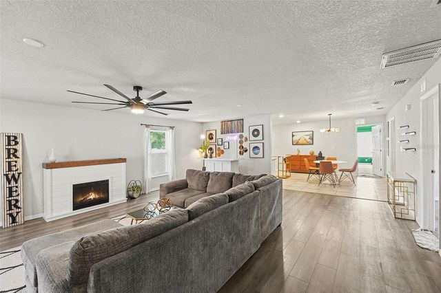 4542 19TH AVENUE S, St Petersburg, FL 33711