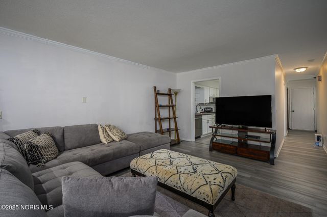 4239 W Central Avenue, Ottawa Hills, OH 43606