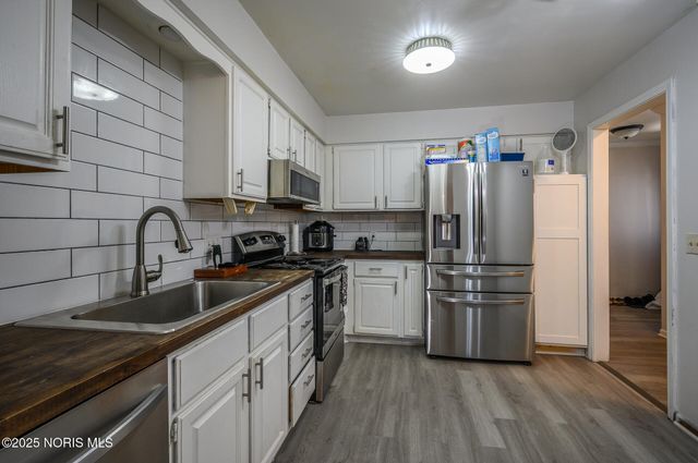 4239 W Central Avenue, Ottawa Hills, OH 43606