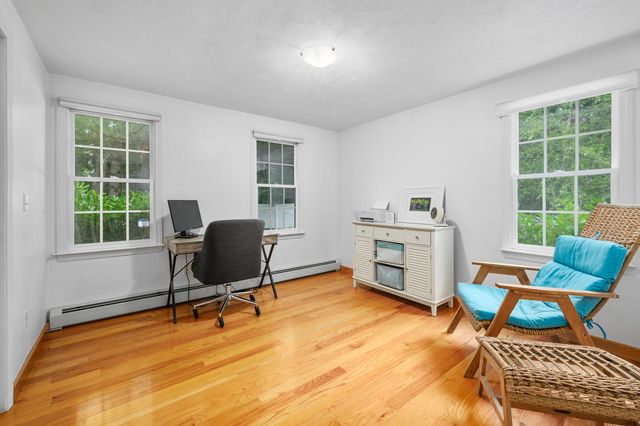 20 Shannon Way, Centerville, MA 02632