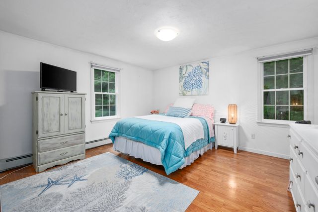 20 Shannon Way, Centerville, MA 02632