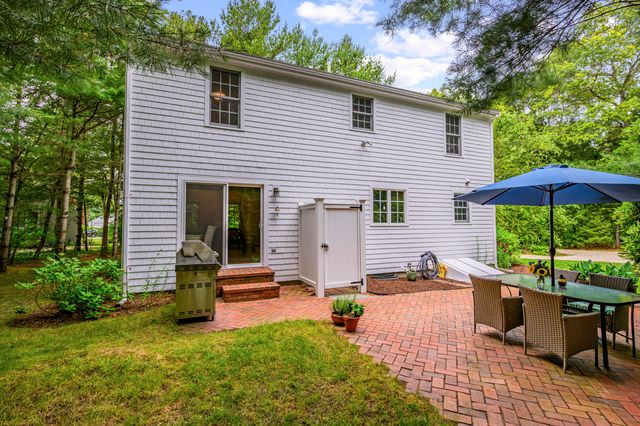 20 Shannon Way, Centerville, MA 02632