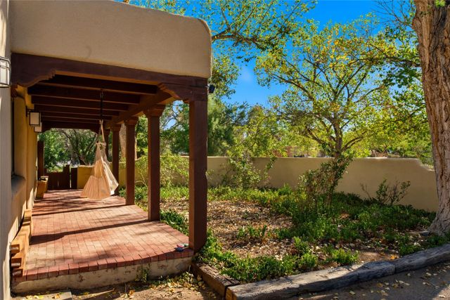 705 Rincon Road, Corrales, NM 87048
