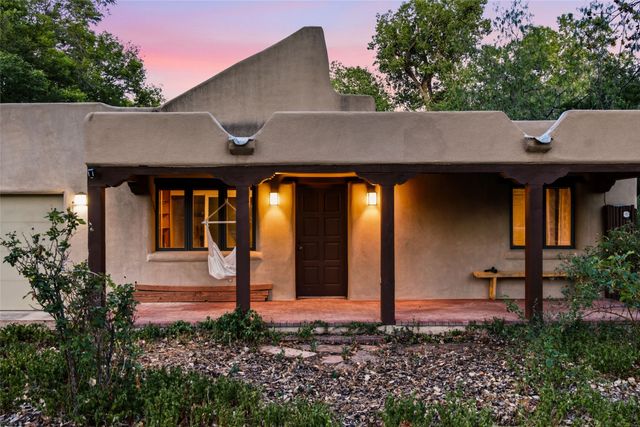 705 Rincon Road, Corrales, NM 87048