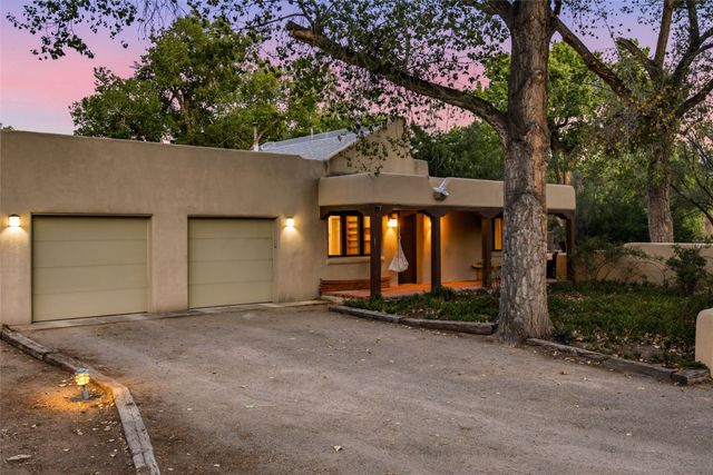 705 Rincon Road, Corrales, NM 87048