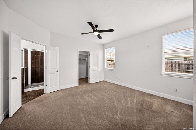 7915 Cenote Dr, San Antonio, TX 78254