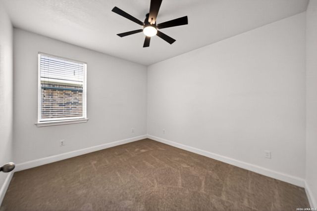 7915 Cenote Dr, San Antonio, TX 78254