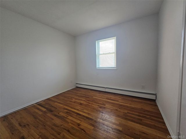 29 Lambert Avenue 1st Floor, Farmingdale, NY 11735