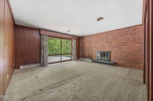 129 Forest Park Drive, Thomasville, NC 27360