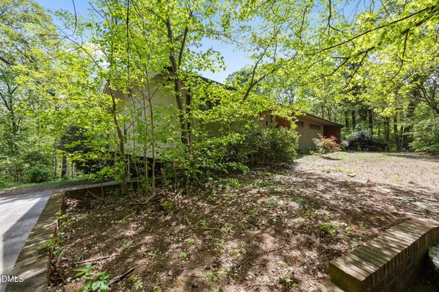 129 Forest Park Drive, Thomasville, NC 27360