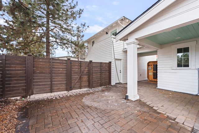 775 NE Franklin Avenue, Bend, OR 97701