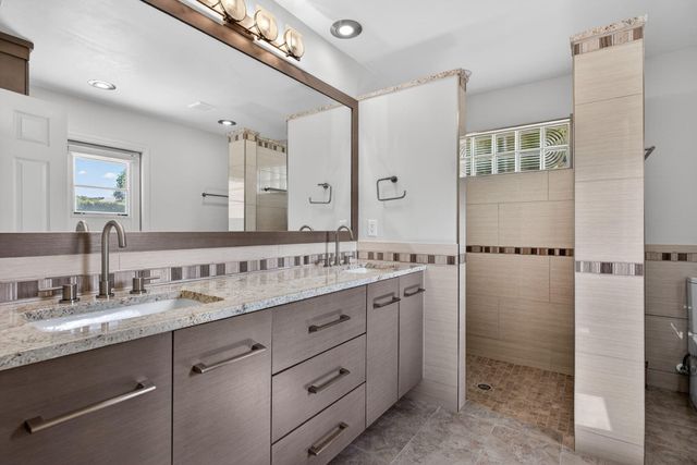 4937 NW 59th Way, Coral Springs, FL 33067