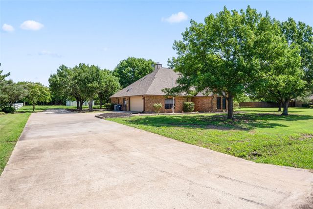 7279 Somerset Lane, Aubrey, TX 76227