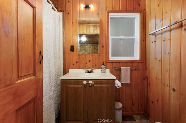 23668 Scenic, Crestline, CA 92325