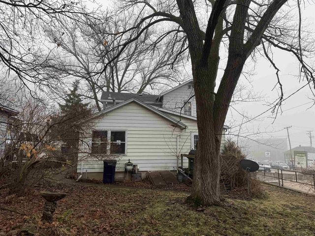 215 E Centerway Street, Janesville, WI 53545