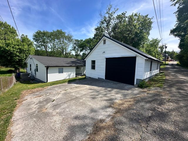 1530 Aurora Avenue SE, Cleveland, TN 37311