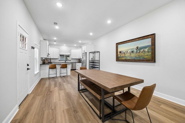 705 4th Street, Sealy, TX 77474