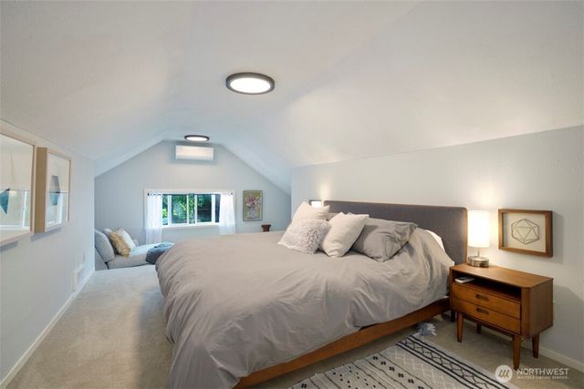 3936 Woodland Park Avenue N, Seattle, WA 98103