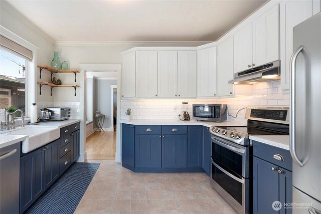 3936 Woodland Park Avenue N, Seattle, WA 98103