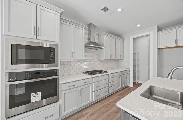 7017 Treetop Court, York, SC 29745