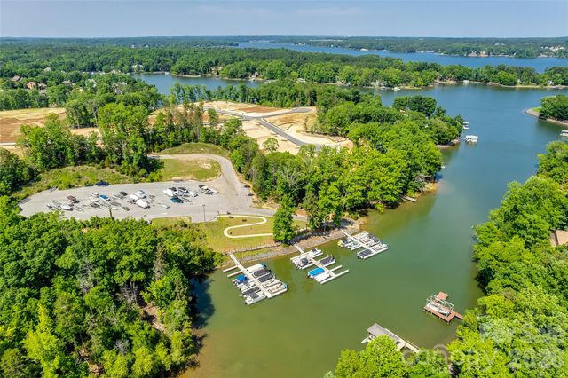 7017 Treetop Court, York, SC 29745