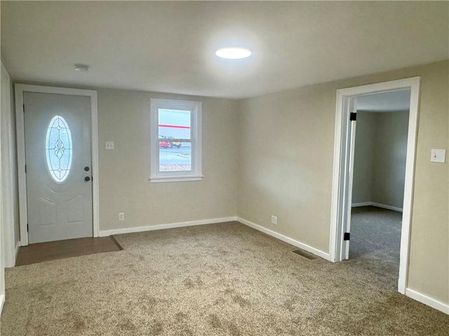 711 Trevillian Drive, St Joseph, MO 64507