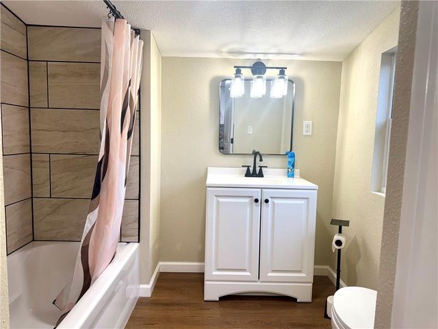 711 Trevillian Drive, St Joseph, MO 64507